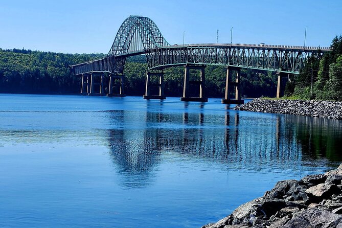 East Cabot Trail Coastal Drive and Cape Breton Highlands - Relaxing at the Clucking Hen Café & Bakery