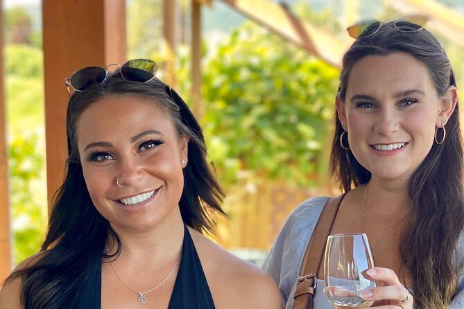 East Kelowna Half-Day Guided Wine Tour With 4 Wineries - Pacing, Timing, and Physical Considerations