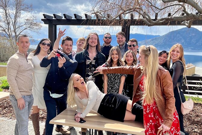 East Kelowna Half-Day Guided Wine Tour With 4 Wineries - Highlights from Guest Reviews