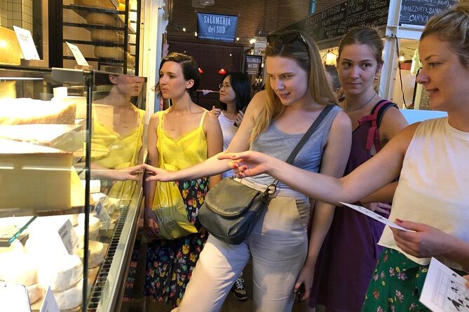 East Meets West: Berlins Street Art & Culinary Culture - Practical Details: Logistics, Group Size, and Accessibility