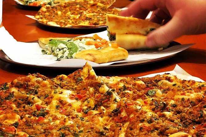 East Meets West: Berlins Street Art & Culinary Culture - The Guides: Knowledgeable and Engaging