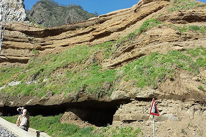 EAST: Pico do Arieiro & Laurissilva Forest - Full Day tour - Discover the UNESCO-Listed Laurissilva Forest at Balcoes de Ribeiro Frio