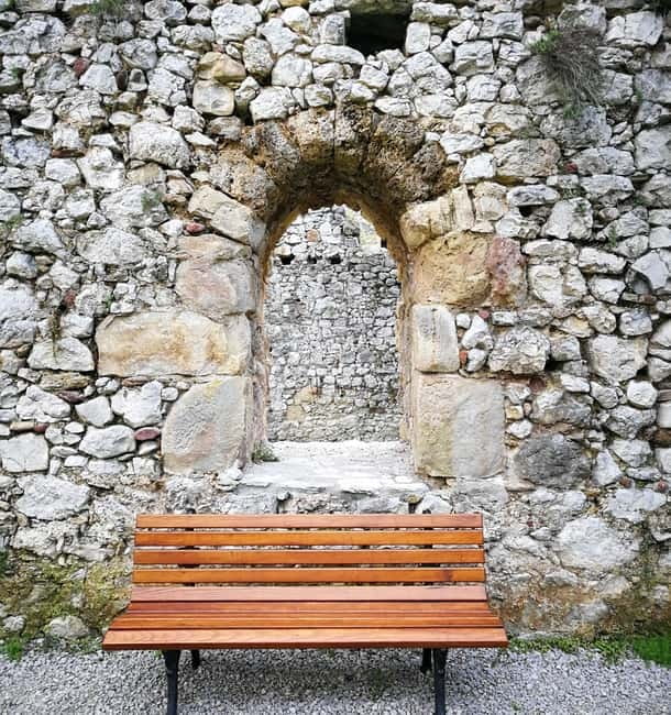 Eastern Serbia Full Day Trip: Manasija,Resava,Lisine,Krupaja - Logistics and Group Experience