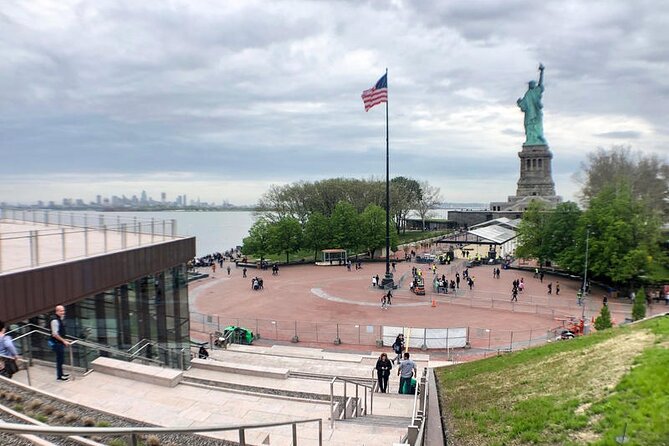Easy Access Statue of Liberty and Brooklyn Bridge Discovery Tour - Up Close Encounter with Lady Liberty