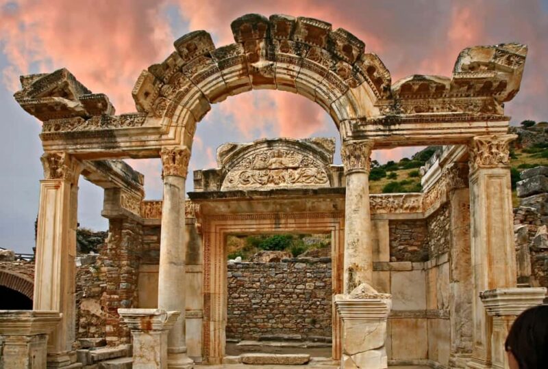 Easy Ephesus Shore Excursion 4 Hours with Licensed Guide - Key Points