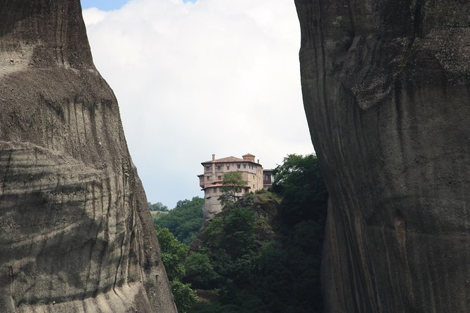Easy Hiking Adventure at Meteora - Key Points