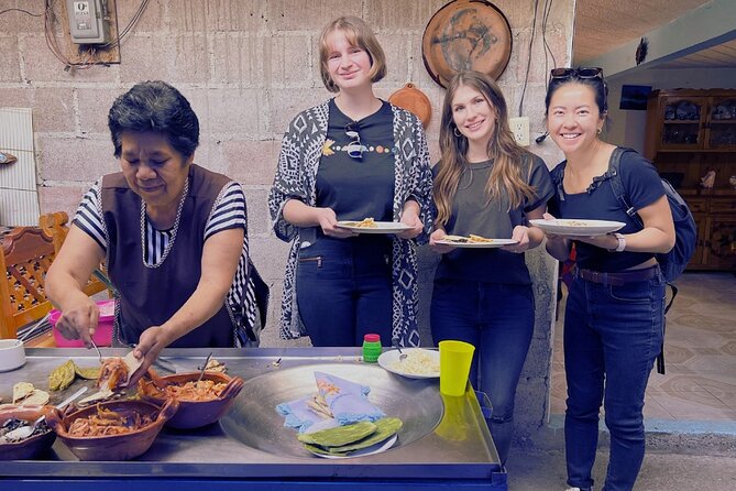 Eat in a local house & access to restricted areas in Teotihuacan - Key Points