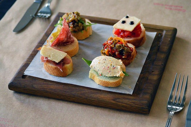 Eat Like a Local: 3-hour Venice Small-Group Food Tasting Walking Tour - Venetian Pastry Traditions and Eastern Influences