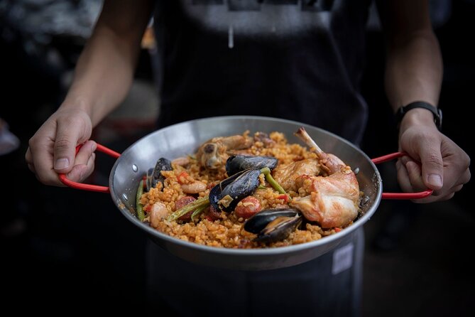 Eat Paella and Discover Alicante Tour - Strolling Through Rambla Mendez Nunez for Tapas and Wine