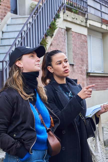 Eat, play & Love - Montmartre Walking Tour- Kids friendly - - Meet at Lamarck - Caulaincourt for a Genuine Parisian Welcome