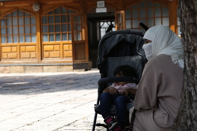 Eat, Pray, Love Tour - Exploring Ottoman Heritage: Mosques, Carpentry, and Ottoman Architecture