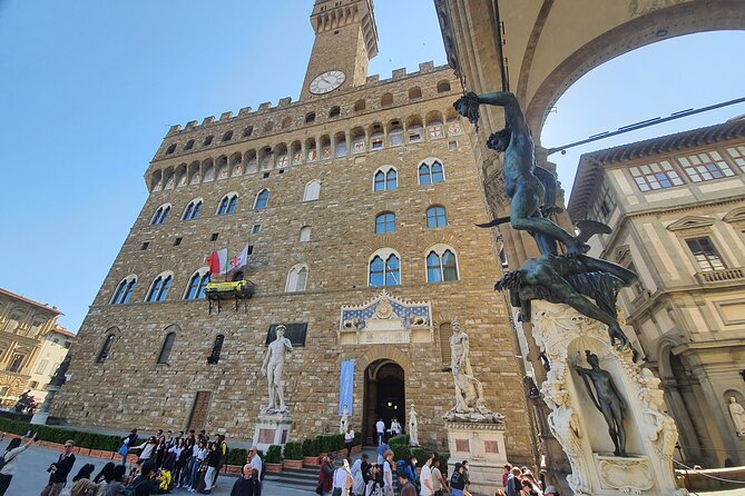 Eating Florence Street Food Tour Guided Tasting and Sightseeing - Starting Point at Piazza dellUnità Italiana