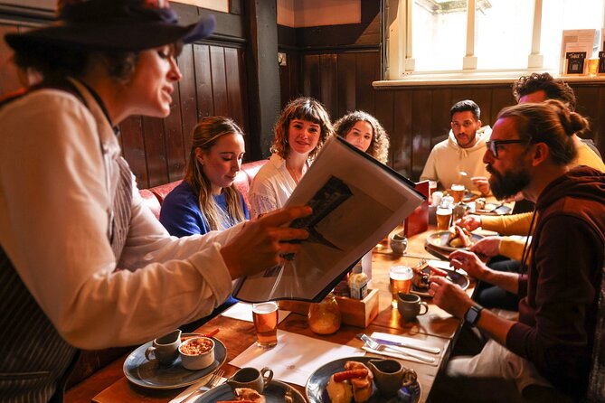 Eating London: The Heart of 'The City' Food Tour - A Dickensian Favorite at George and Vulture