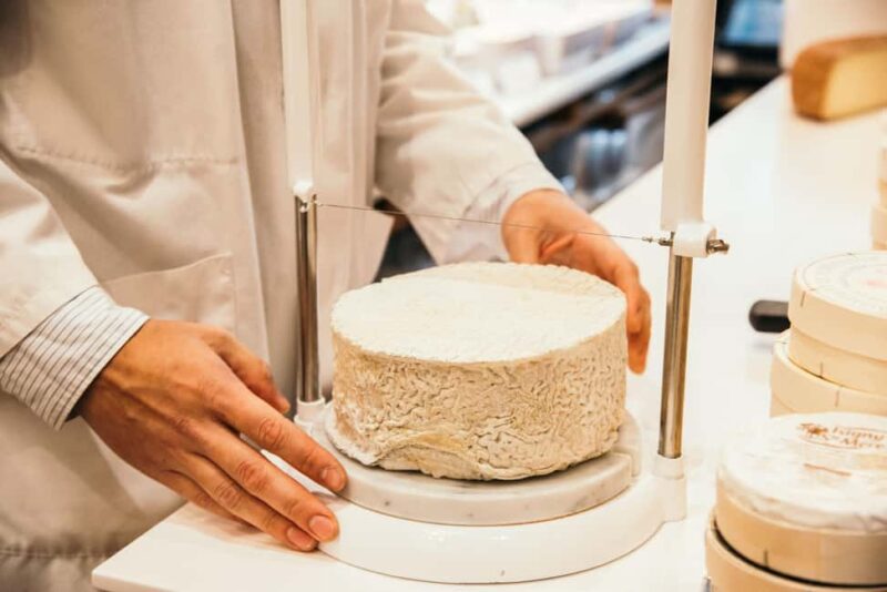 Eating Paris: Saint-Germain-des-Prés Food & Wine Tour - Indulging in Pastries and Fluffy Breakfast Treats