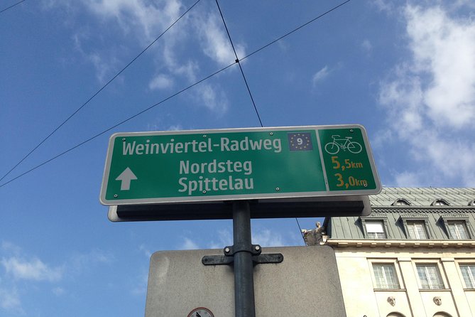 eBike for explorer Vienna 60min with Guide - ride the bike for the whole day - Key Points