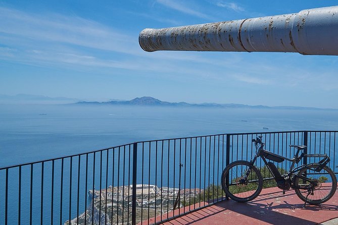 EBike-Gibraltar: Rock To The Top Tour - Scenic Stop at Catalan Bay