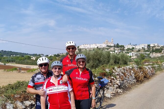 ebike tour: Authentic Itria Valley and local cuisine - Lunch at Contrada Ritunno Grande: A Taste of Local Flavors