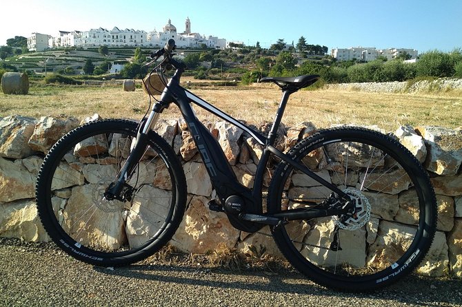 Ebike tours: the villages of Valle d'Itria and tasting of typical products - Quality Ebikes and Professional Guidance