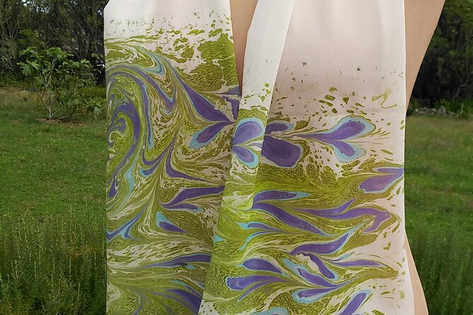 Ebru Marble Art / Ancient technique of marble painting on water - The Expert Instructor: Inci