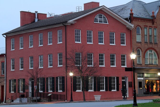 Echoes of War All Ages Ghost Tour - Exploring the Hotel Gettysburg and Its Haunted Tales
