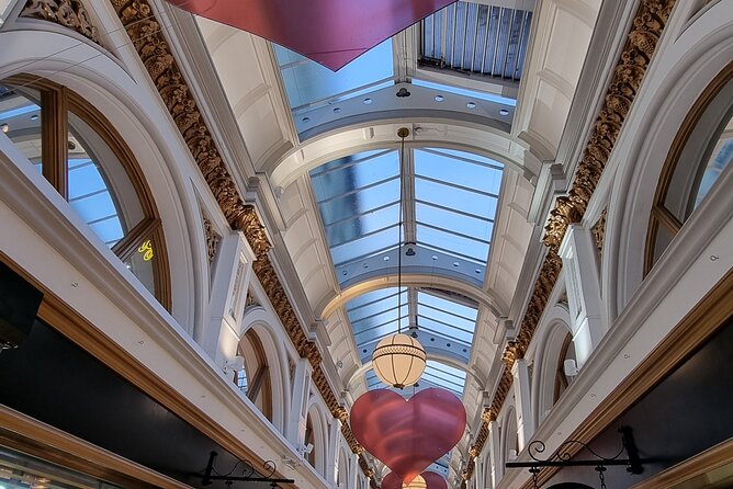 Eclectic Belfast City Center Walking Tour / Experience. - Viewing Street Art, Murals, and Reconciliation Efforts