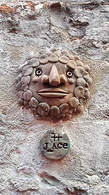 Eclectic Belfast City Center Walking Tour / Experience . - Practical Details for a Comfortable Tour Experience