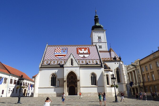 Eclectic Private Walking Tour in Zagreb - Visiting the Vibrant Dolac Market for Local Flavors