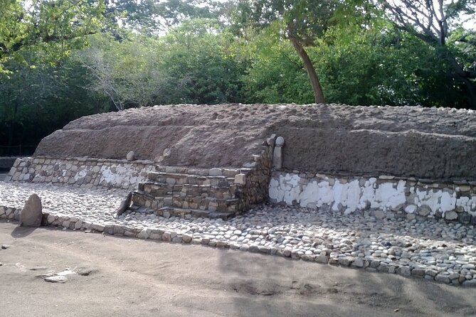Eco Adventure in the Archaeological Area of Copalita - Discovering the Copalita Archaeological Zone in Huatulco