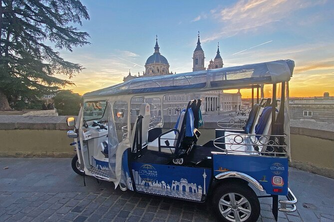 Eco Friendly Tuk Tuk Experience with the Local in Madrid - Explore Madrid’s Historic Landmarks on a Sustainable Tuk Tuk