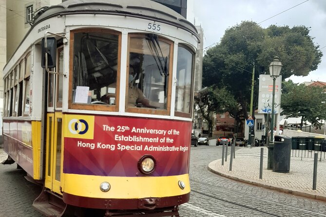 Eco Tuk Tour up to 6 people - Passing Through Alfama and the Fado Museum