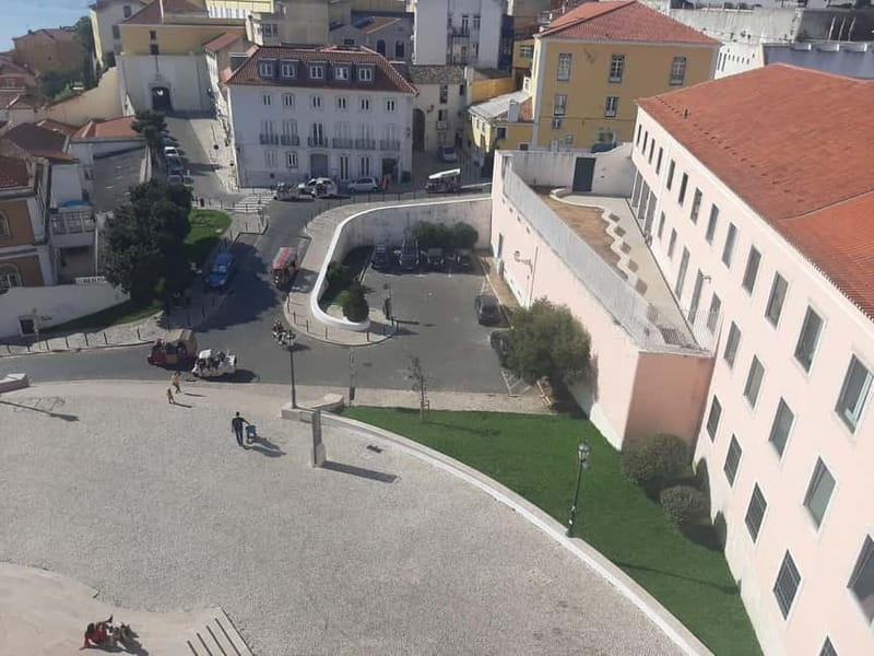 Eco Tuk Tours Lisbon - The Experience with Guides and Tour Comfort