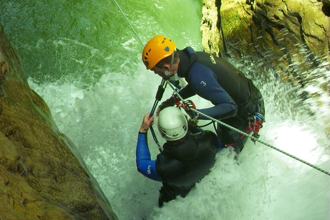 Ecouges canyon intermediate part - Key Points