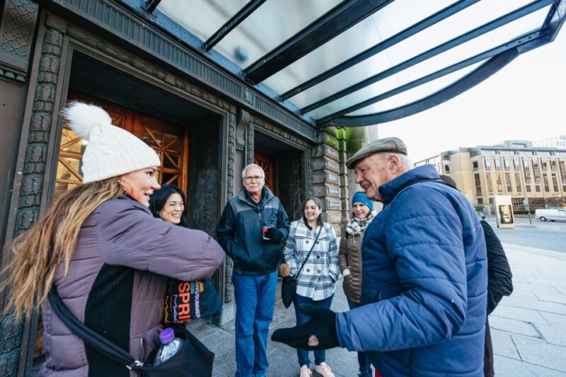 Edinburgh: 3-Hour Guided Walking Tour - Walking Along the Royal Mile