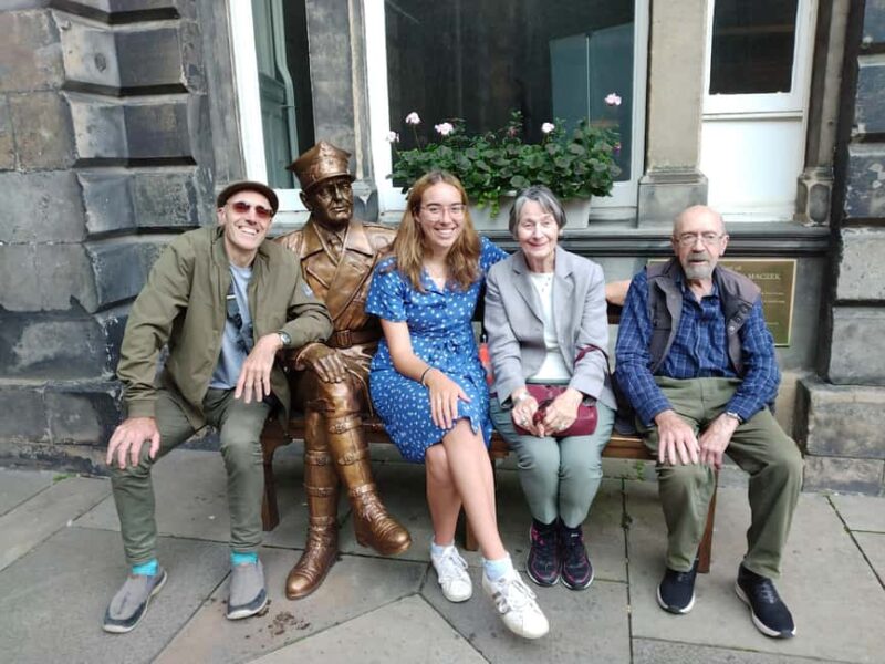 Edinburgh: 3 Hr City Highlights Private Guided Walking Tour - Key Points