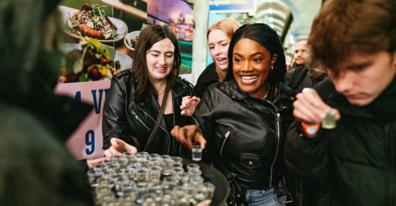 Edinburgh: 7 Bar Pub Crawl with 7 Shots & Discounts - The 7 Shots and Drink Discounts — Sipping and Saving