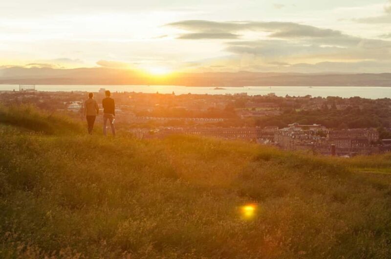 Edinburgh: Arthur's Seat Sunrise Hike with Mountain Guide - The Route: From Holyrood to Arthur’s Seat Summit