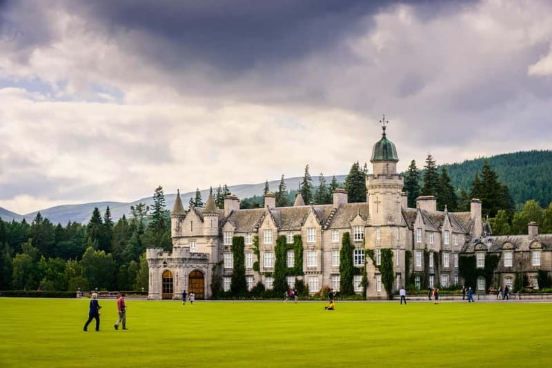 Edinburgh: Balmoral Castle and Scone Palace Royal Tour - Key Points