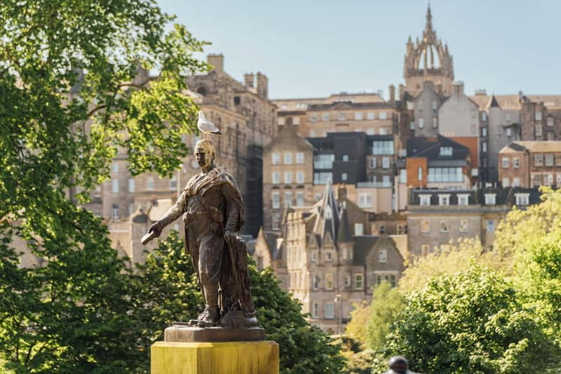 Edinburgh: Big Bus Hop-On, Hop-Off Tour by Open-Top Bus - Two Routes to Discover Edinburgh’s Diversity