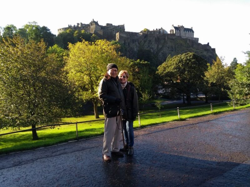 Edinburgh: Book a Local Friend - Highlights of the Tour Experience