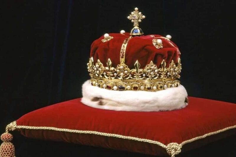 Edinburgh Castle: Express Guided Tour with Entry Ticket - The Itinerary: Highlights & Key Features