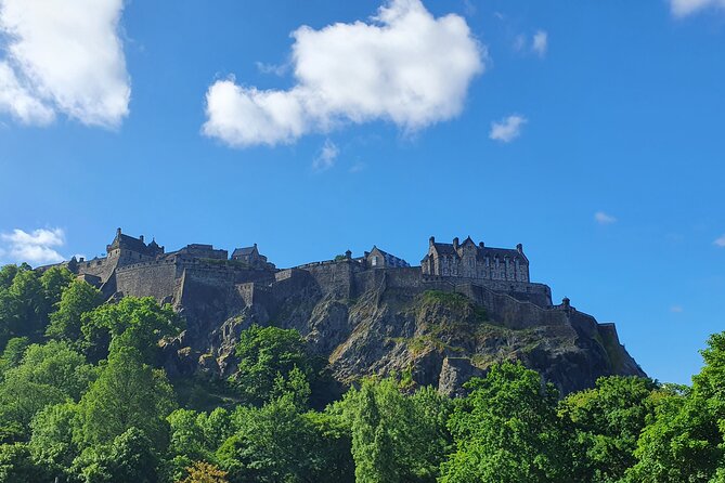 Edinburgh Castle Highlights Tour with Tickets, Map, and Guide - Key Points