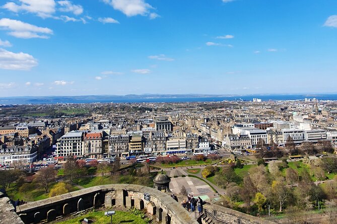 Edinburgh Castle Highlights Tour with Tickets, Map, and Guide - Starting Point on the Royal Mile
