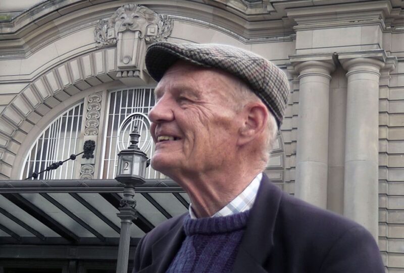 Edinburgh: City Highlights Private Guided Walking Tour - Discovering John Knox’s House and the Scottish Storytelling Centre