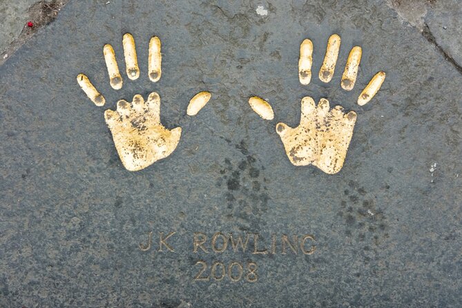 Edinburgh City of Wizards Exploration Game and Tour - Exploring Edinburgh’s Landmark Highlights with a Wizard’s Twist