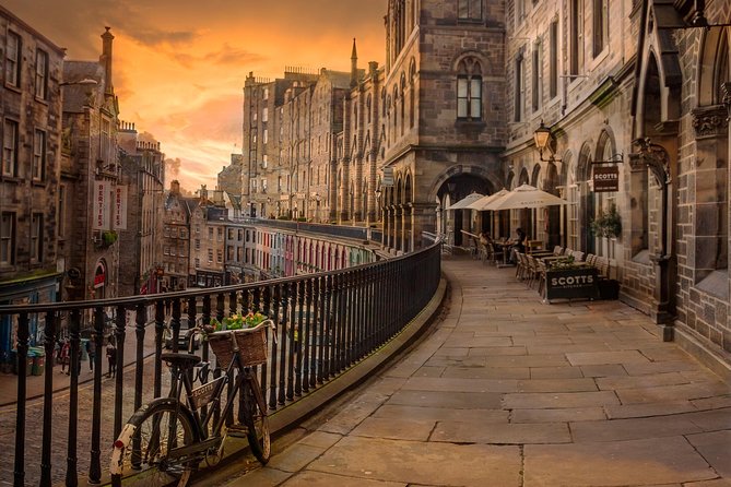 Edinburgh Cityscape Photography Tour - Starting Point at Grassmarket for Edinburgh’s Scenic Views