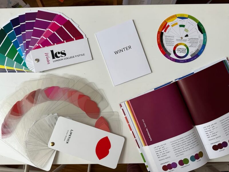 Edinburgh: Color Analysis Leith Walk - Discover Your Best Colors in Edinburgh: A Personalized Style Experience on Leith Walk