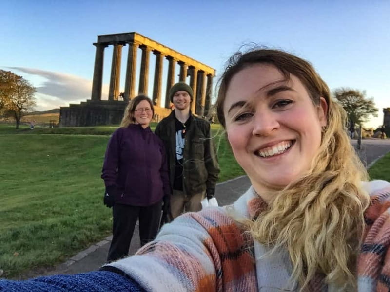 Edinburgh: Custom Highlights & Hidden Gems Tour with a Local - Insider Recommendations for Food, Shopping, and Entertainment