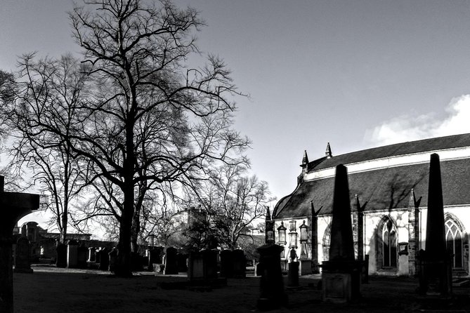 Edinburgh - Dark History - Starting Point and Tour Duration in Edinburgh’s Historic Center
