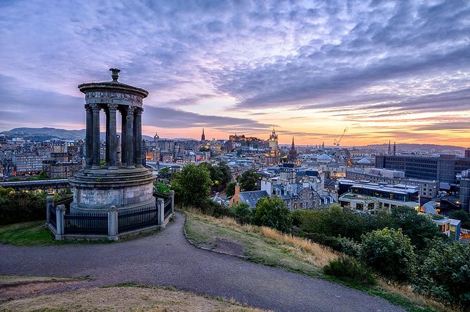 Edinburgh Darkside Walking Tour: Mysteries, Murder and Legends - Starting Point and Tour Duration in Edinburgh’s Old Town
