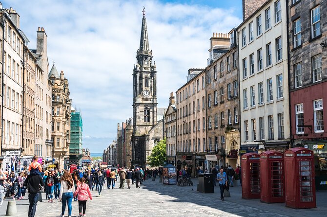 Edinburgh: Discover Edinburgh's Old Town Walking Tour - Starting Point: Meeting at David Hume Statue